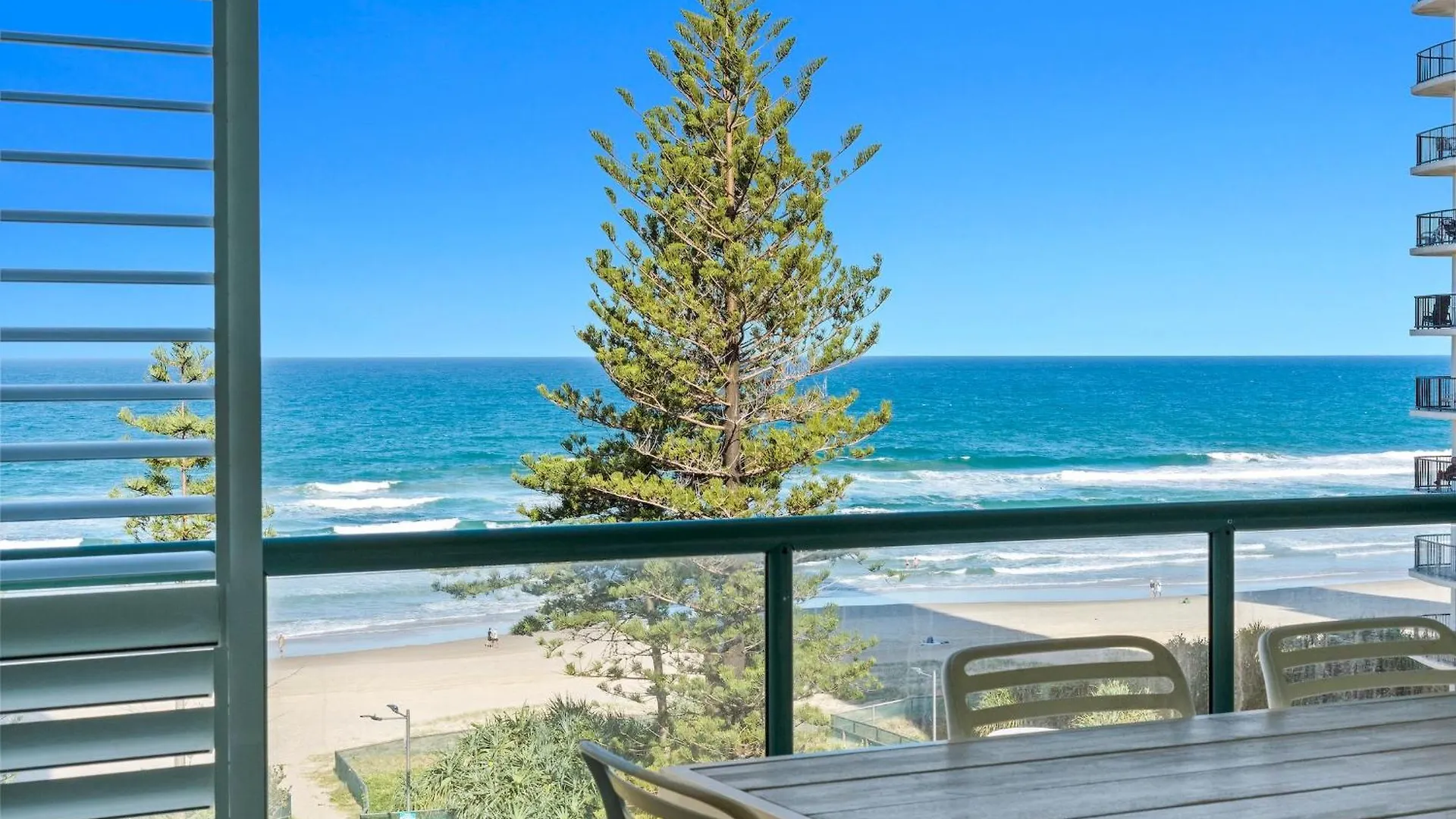 Emerald Sands Holiday Apartments Surfers Paradise 4*,  Australia